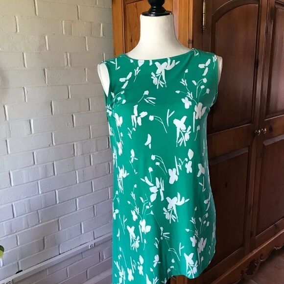 Alfani sleeveless Top EUC Size S Green With White Pattern………. - Picture 2 of 5
